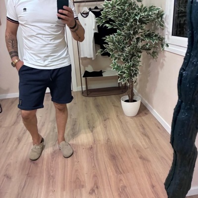 https://www.galerias-martins.pt/product/calcao-azul