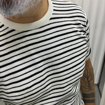 https://www.galerias-martins.pt/product/t-shirt-trico-riscas-azuis