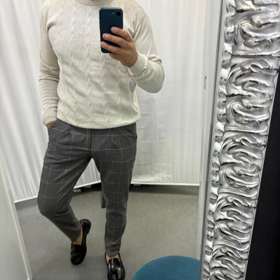 https://www.galerias-martins.pt/product/camisola-trico-cor-gelo