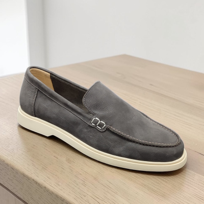 https://www.galerias-martins.pt/product/loafer-nobuck-cinza