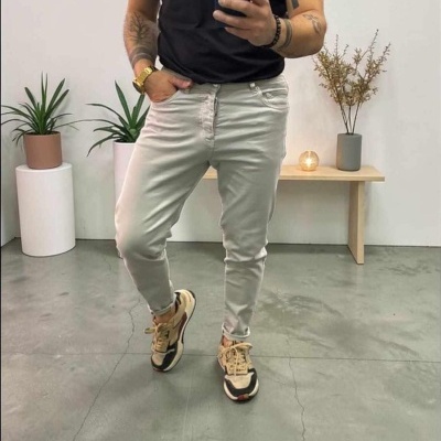 https://www.galerias-martins.pt/product/calcas-tapered-cinza-gelo