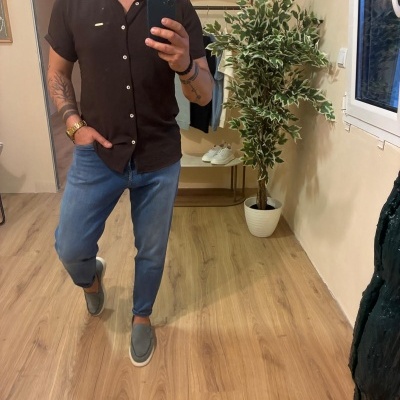 https://www.galerias-martins.pt/product/camisa-castanho