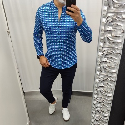 https://www.galerias-martins.pt/product/camisa-sem-gola-verde