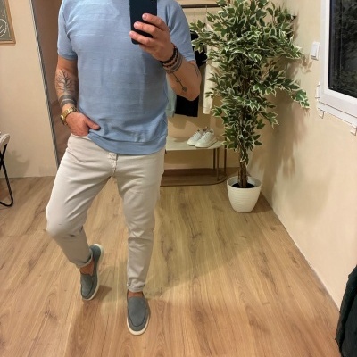 https://www.galerias-martins.pt/product/t-shirt-azul-claro