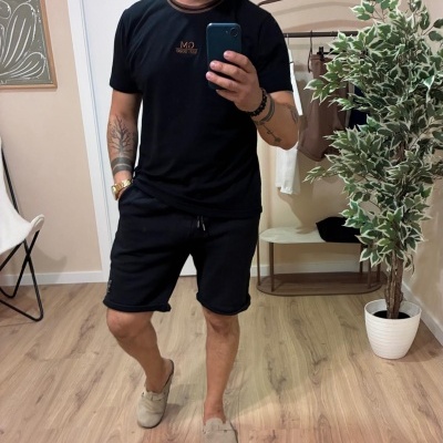 https://www.galerias-martins.pt/product/calcao-preto