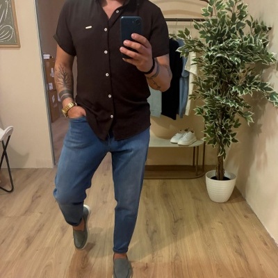 https://www.galerias-martins.pt/product/camisa-castanho