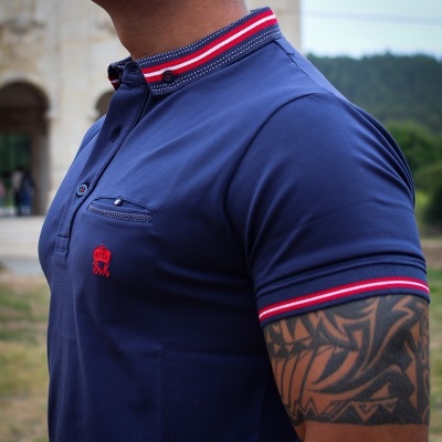 https://www.galerias-martins.pt/product/polo-slim-fit-azul