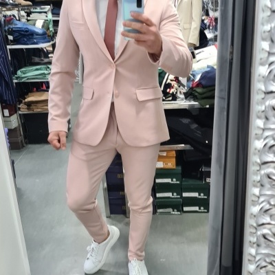 https://www.galerias-martins.pt/product/blazer-slim-fit-de-fato-rf-04-rosa