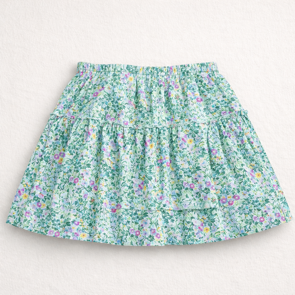 Saia floral curta em tecido leve com cós elástico
