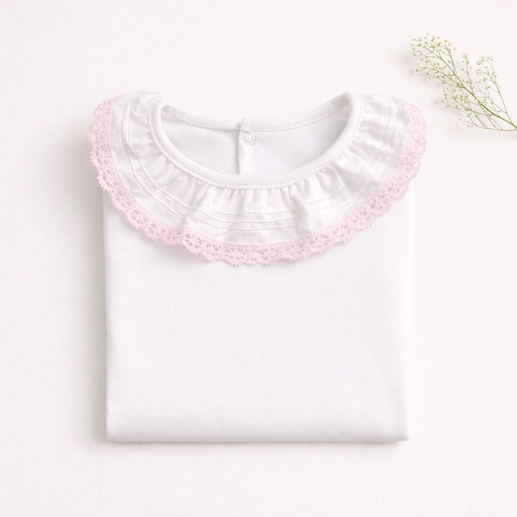 T-shirt branca para bebé com gola rodada e renda rosa