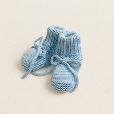 Botins de bebé azuis de malha com cadarço