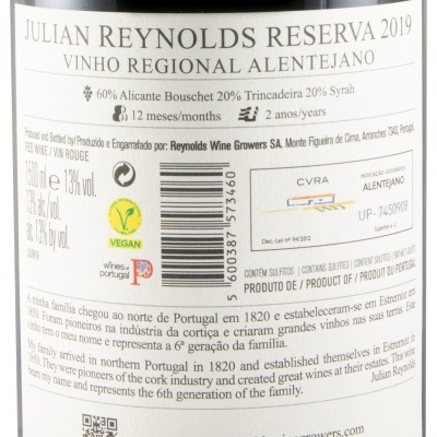 Rótulo traseiro de garrafa de vinho tinto Julian Reynolds Reserva 2019 com informações sobre região, uvas, volume e teor alcoólico
