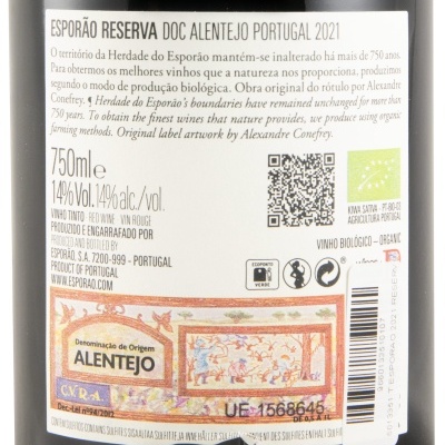 Rótulo de vinho tinto reserva Esporão DOC Alentejo 2021 em garrafa