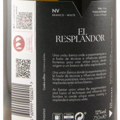 Etiqueta preta de garrafa de vinho branco EL RESPLANDOR com texto e códigos.