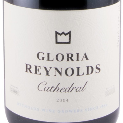 Rótulo branco de garrafa de vinho Gloria Reynolds Cathedral 2004 com símbolo de coroa preta