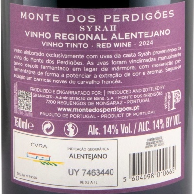 Etiqueta de vinho Monte dos Perdigões Syrah com informações detalhadas em português.