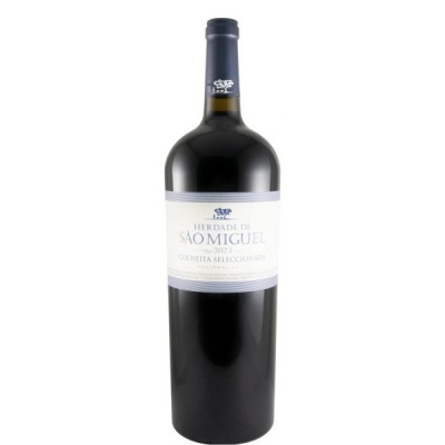 Garrafa de vinho tinto Herdade de São Miguel 2023 com rótulo branco e azul