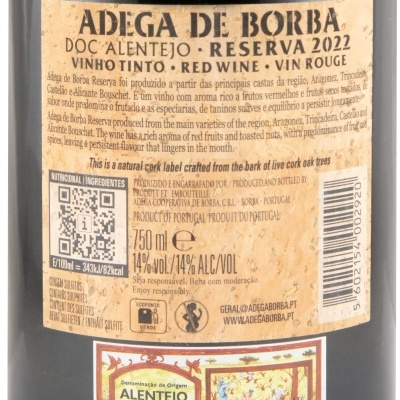 Garrafão de vinho tinto Adega de Borba Reserva 2022 com etiqueta em cortiça natural e texto informativo