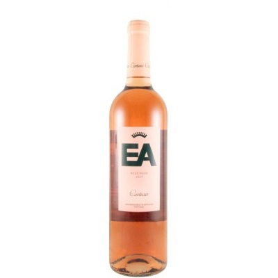 Garrafa de vinho rosé com rótulo rosa claro e texto EA, ROSE-ROSE 2021, Cartier