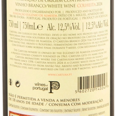 Rótulo de vinho branco Cartuxa Colheita 2024 do Alentejo com texto, código de barras e QR code.