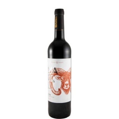 Garrafa de vinho tinto Monte Marel 2020 com rótulo branco e desenho de carneiro