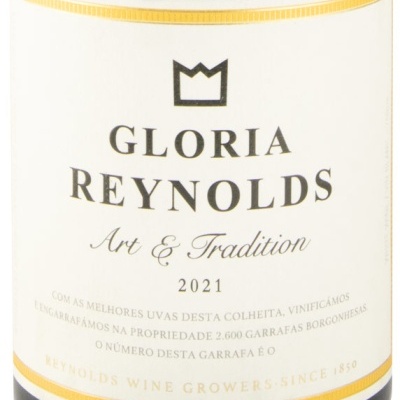 Rótulo de vinho Gloria Reynolds Art & Tradition 2021 com texto em preto e dourado