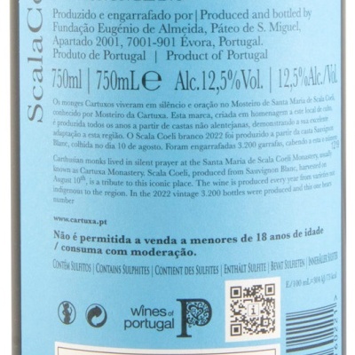 Rótulo azul de vinho branco Sauvignon Blanc 2022 com informações de produção e teor alcoólico