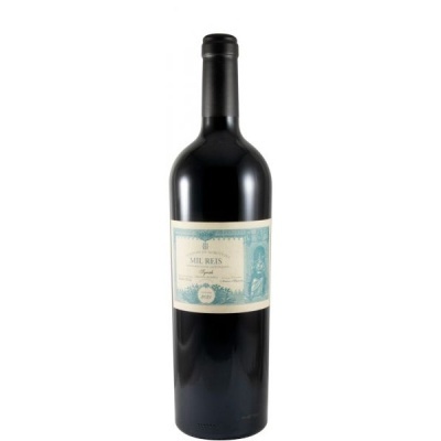 Garrafa de vinho tinto com rótulo MIL REIS 2017
