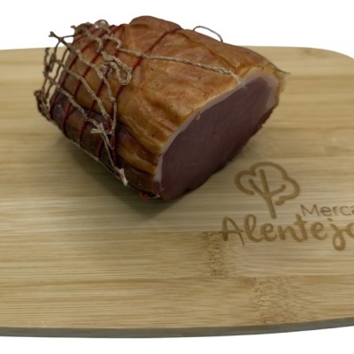 Fiambre na tábua de madeira com gravura Mercado Alentejano
