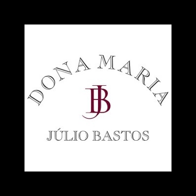 Logótipo Dona Maria Júlio Bastos com letras JB entrelaçadas em vermelho.