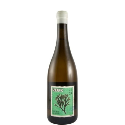 Garrafa de vinho branco com rótulo verde e tampa branca