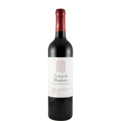 Garrafa de vinho tinto Terras de Monforte com rótulo branco e cápsula vermelha.