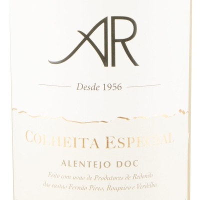 Rótulo de vinho branco com texto AR e COLHEITA ESPECIAL