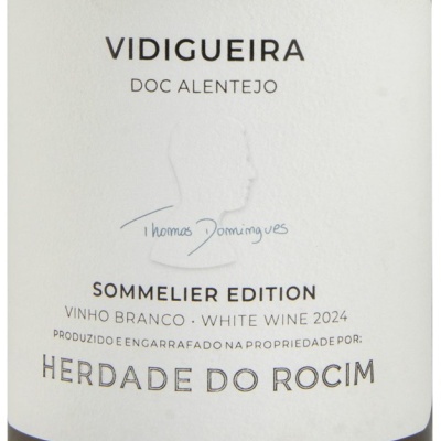 Etiqueta de vinho branco Vidigueira DOC Alentejo Sommelier Edition com texto e assinatura em fundo branco