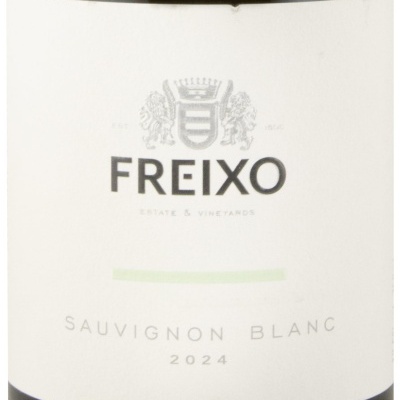 Rótulo vinho branco Freixo Sauvignon Blanc 2024 com brasão e texto