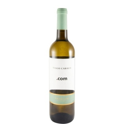 Garrafa de vinho branco com etiquetas e rolha verde clara