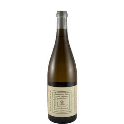 Garrafa de vinho com rótulo creme e design de labirinto