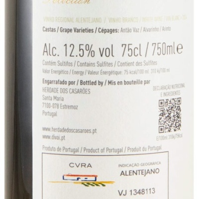 Etiqueta traseira de vinho branco DIVAI Selection com detalhes sobre castas, teor alcoólico, volume e certificação