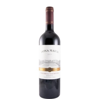 Garrafas de vinho tinto Dona Maria 2019 com rótulo branco e detalhamento dourado