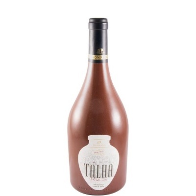Garrafa de vinho Talha premium em cerâmica castanha com rótulo branco.