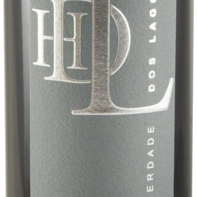 Rótulo de vinho cinza com texto em branco e verde