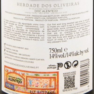 Etiqueta traseira de vinho tinto Herdade dos Oliveiras com informações de produção e composição