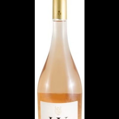 Garrafa de vinho rosé com rótulo LV e tampa dourada