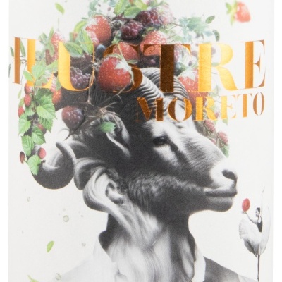 Rótulo de garrafa com carneiro ilustrado e texto dourado