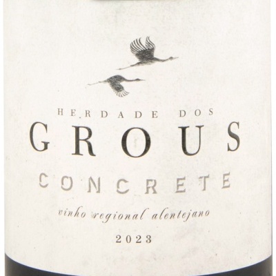 Etiqueta vinho Herdade dos Grous Concrete 2023 com aves num fundo branco