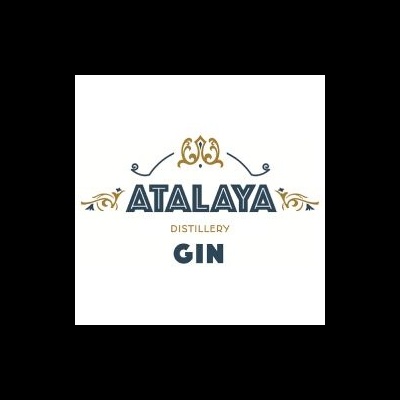 Logótipo Atalaya Distillery Gin com texto em azul e dourado