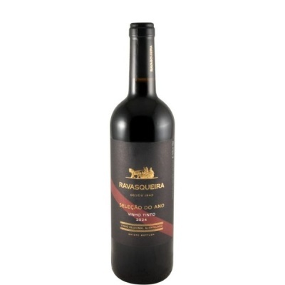 Garrafa de vinho tinto Ravasqueira Seleção do Ano 2024 com etiqueta preta e texto dourado