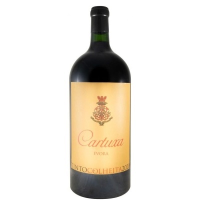 Garrafa de vinho tinto Cartuxa Évora 2020 com rótulo creme