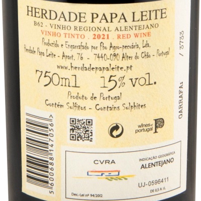 Etiqueta de vinho tinto Herdade Papa Leite 2021 com texto e códigos, indicação 750ml e 15% vol.