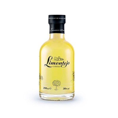 Garrafa de licor amarelo com rótulo Limontejo 200 ml 30% vol.